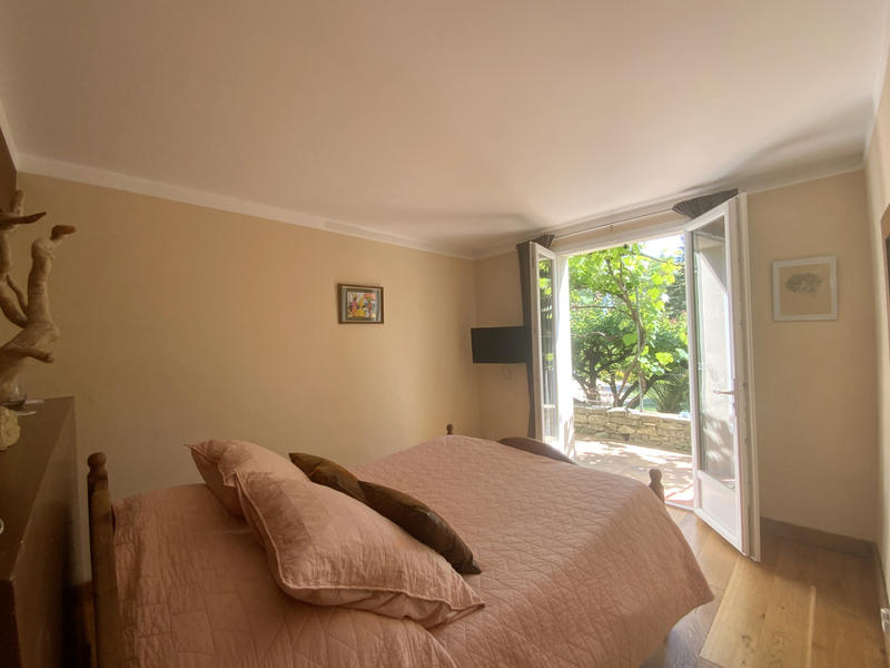 Maison - 210 m² - 6 pièces