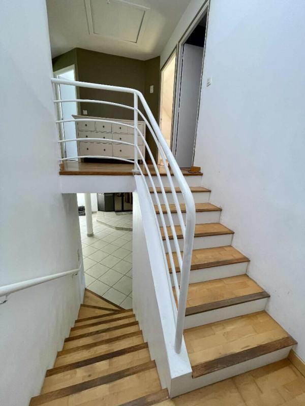 Maison - 180 m² - 7 pièces