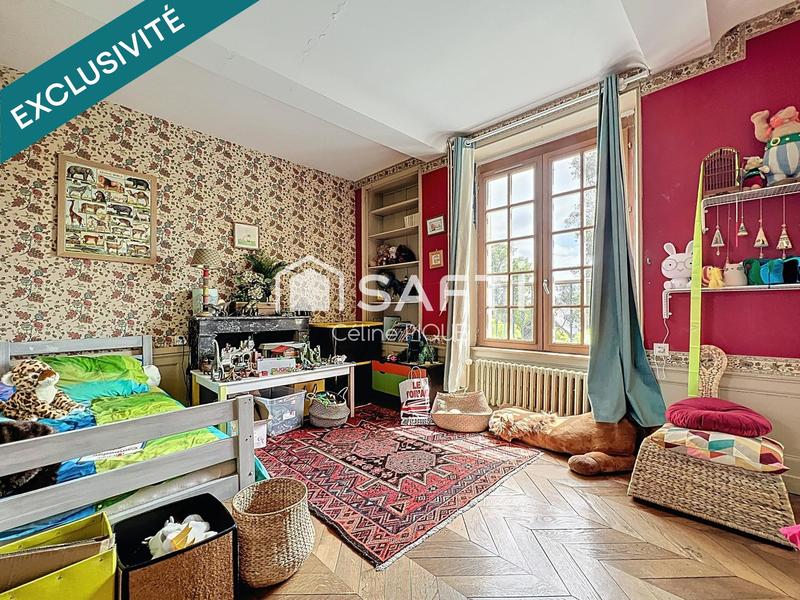 Maison de maîtres - 367 m² - 11 pièces