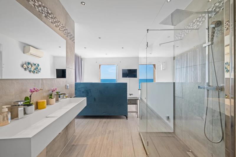 Appartement - 170 m² - 6 pièces