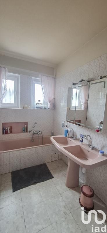 Maison - 140 m² - 7 pièces