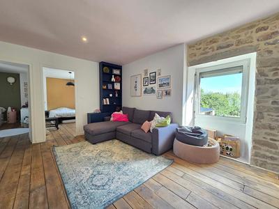 Maison en pierre - 148 m² - 6 pièces