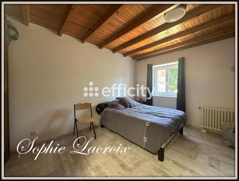 Maison - 212 m² - 6 pièces