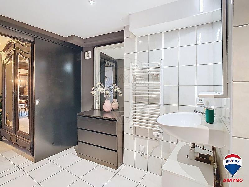 Immeuble - 156 m² - 7 pièces