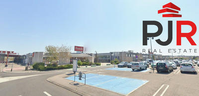 Local commercial - 980 m²