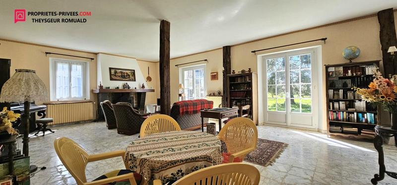 Maison - 200 m² - 5 pièces