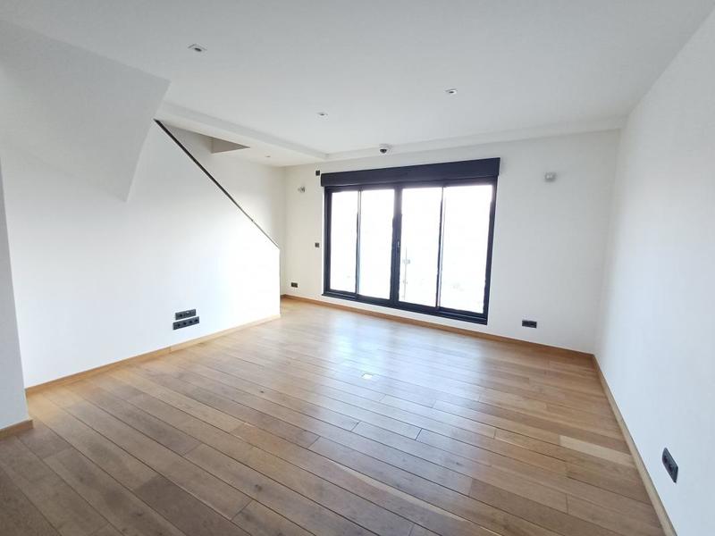 Appartement - 158 m² - 5 pièces