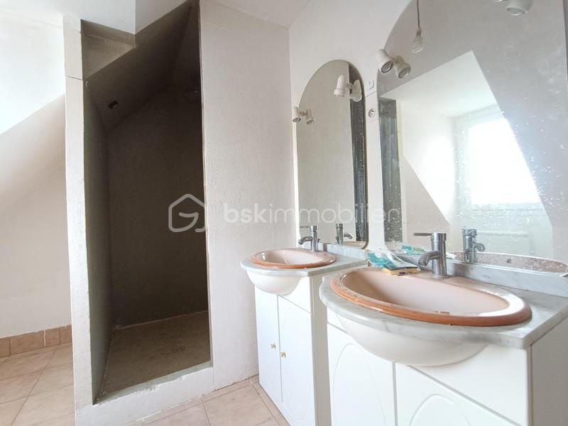 Pavillon - 110 m² - 5 pièces