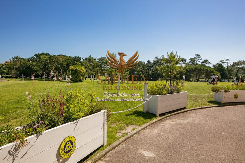 Maison - 180 m² - 6 pièces