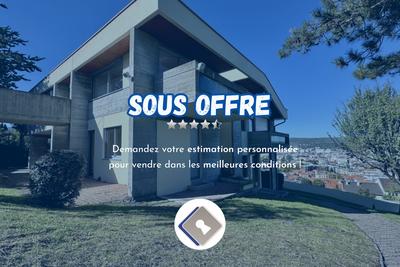 Maison - 220 m² - 9 pièces