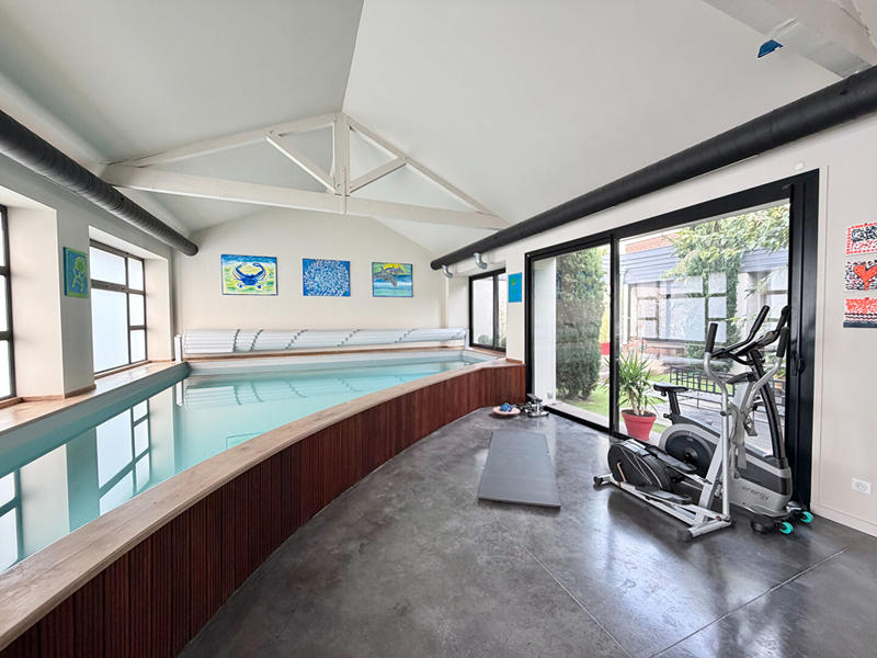 Loft - 397 m² - 6 pièces