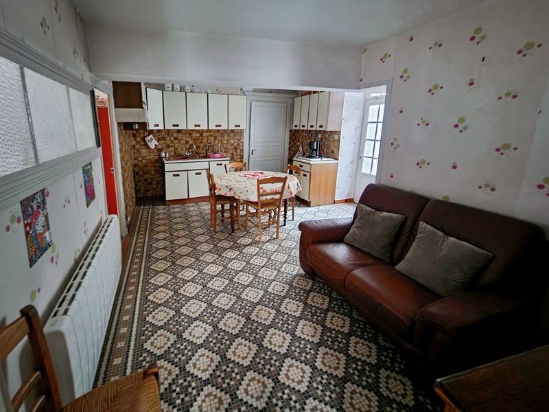 Maison - 151 m² - 7 pièces