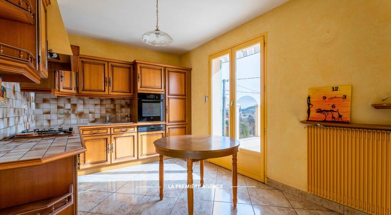 Maison - 96 m² - 4 pièces