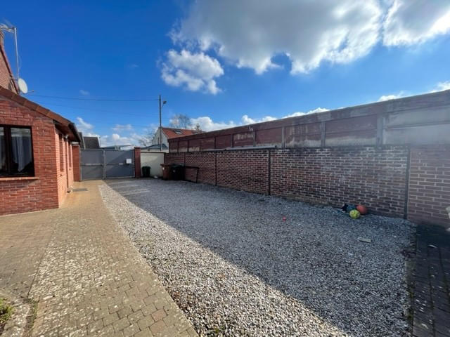 Maison - 110 m² - 6 pièces