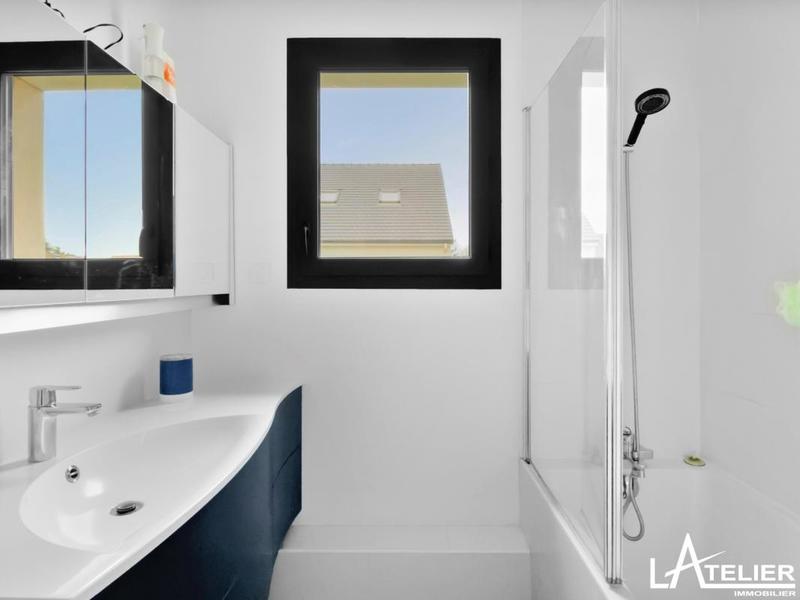 Maison - 115 m² - 6 pièces