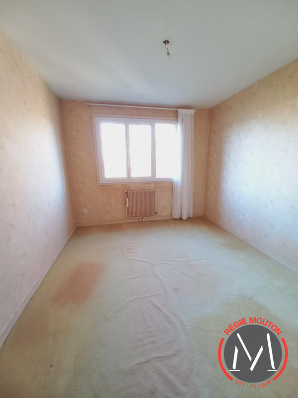 Appartement - 102 m² - 4 pièces