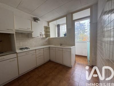 Appartement - 75 m² - 4 pièces