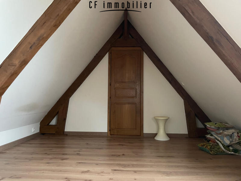 Maison - 177 m² - 7 pièces