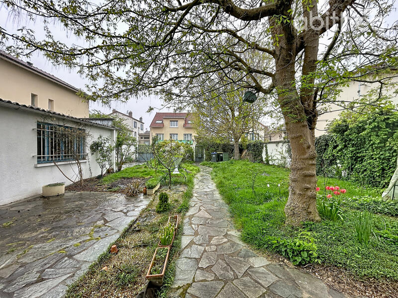 Maison - 110 m² - 5 pièces