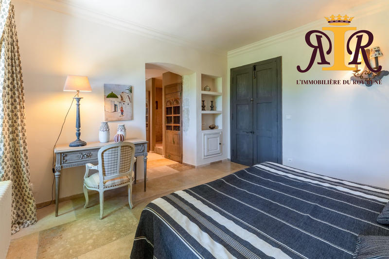 Bastide - 450 m² - 12 pièces