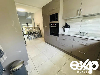 Maison - 107 m² - 5 pièces