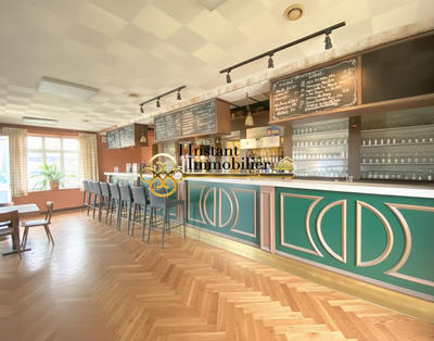 Local d'activités - 2 456 m² - 4 pièces