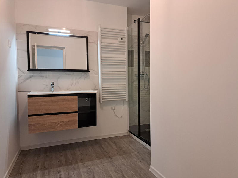 Immeuble de bureaux - 200 m² - 8 pièces