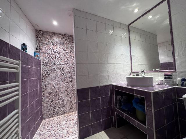 Maison - 143 m² - 5 pièces