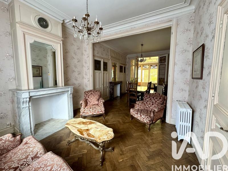 Maison - 153 m² - 7 pièces