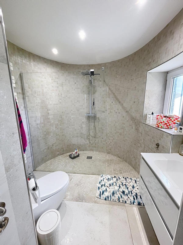 Propriété - 270 m² - 7 pièces