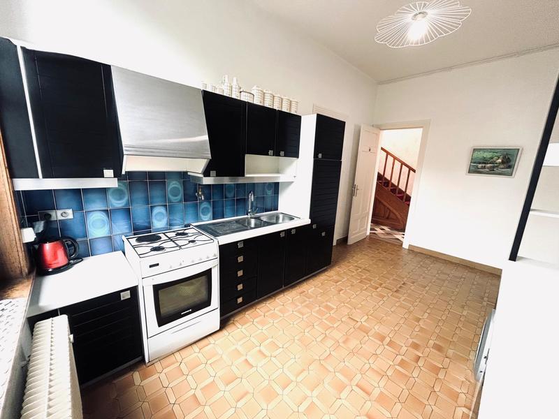 Maison de maîtres - 190 m² - 8 pièces