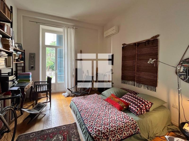 Appartement - 80 m² - 3 pièces