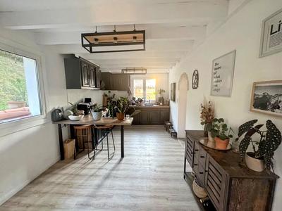 Maison - 107 m² - 4 pièces