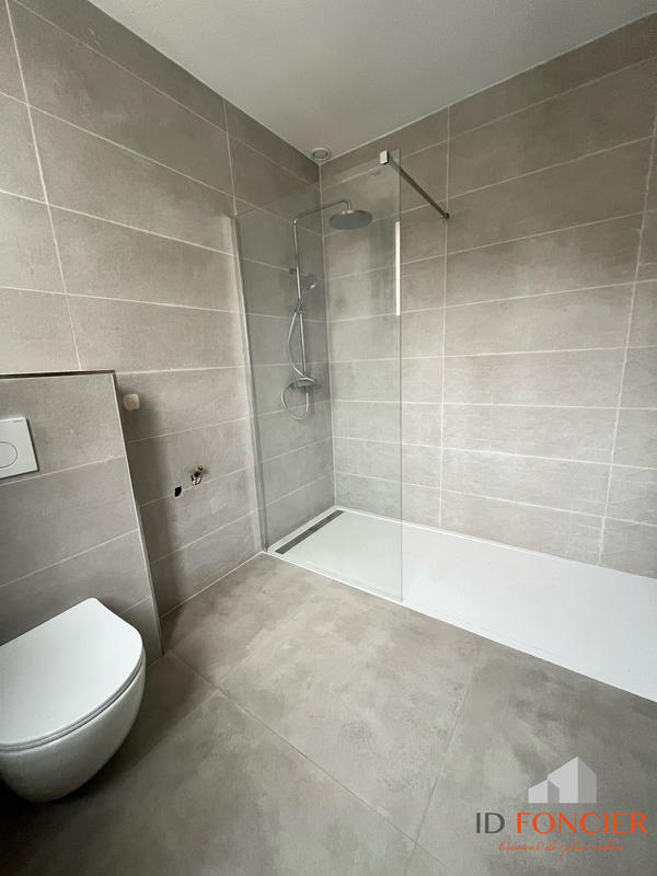 Duplex - 94 m² - 4 pièces