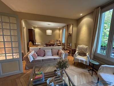 Maison traditionnelle - 129 m² - 7 pièces