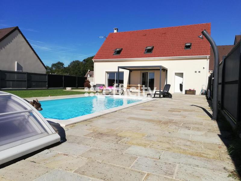 Maison - 150 m² - 6 pièces