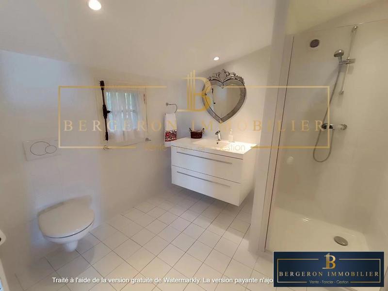 Villa - 185 m² - 6 pièces