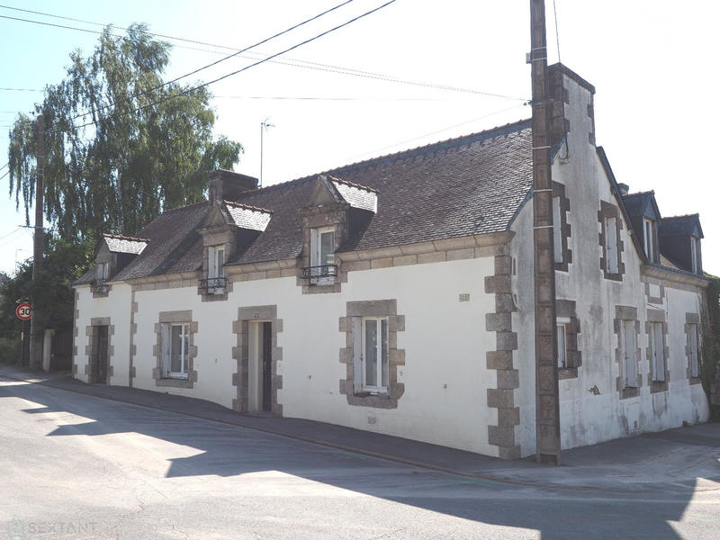 Maison - 248 m² - 8 pièces