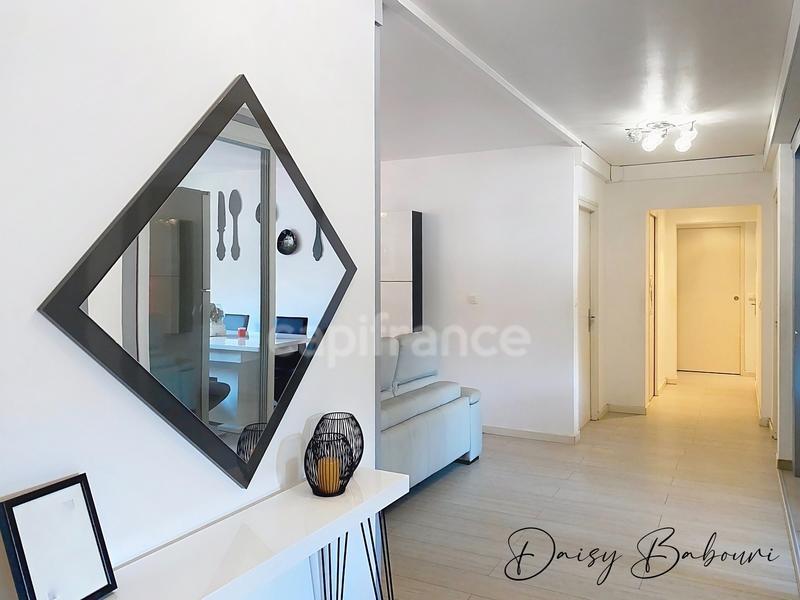 Appartement - 121 m² - 5 pièces