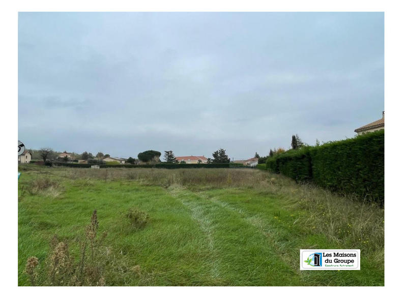 Terrain constructible - 677 m²