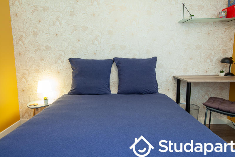 Chambre - 11 m² - 1 pièce