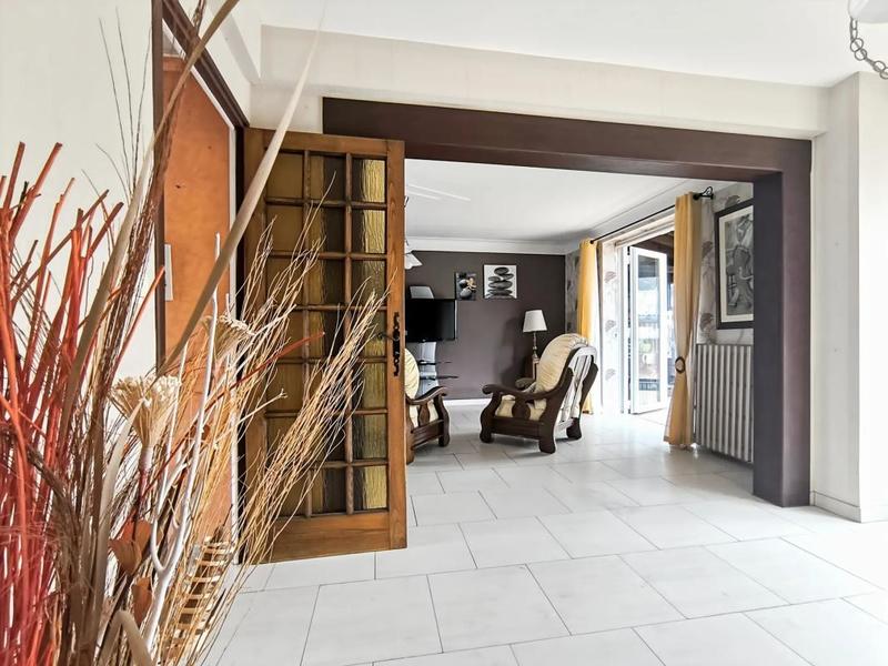 Maison - 158 m² - 8 pièces