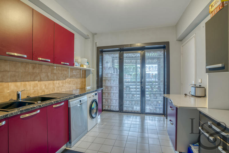 Appartement - 165 m² - 5 pièces