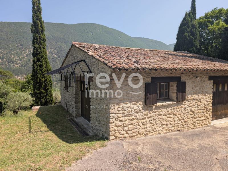 Maison - 255 m² - 7 pièces