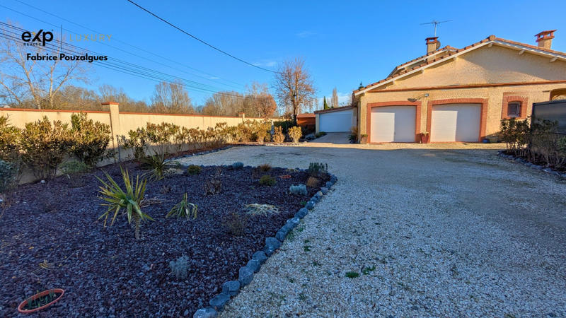 Maison - 225 m² - 7 pièces