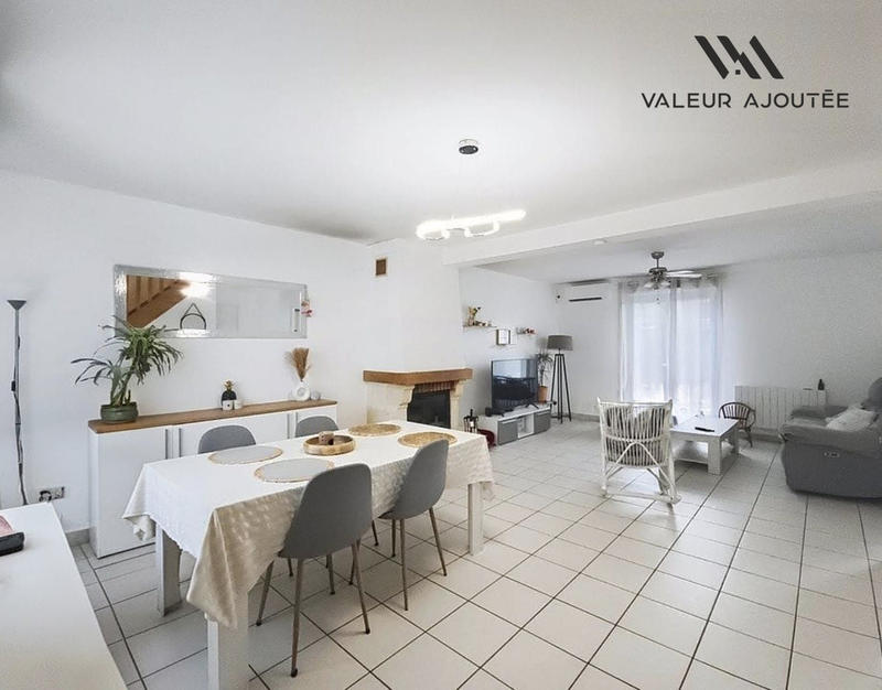 Maison traditionnelle - 109 m² - 6 pièces