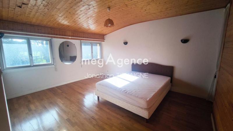 Maison traditionnelle - 159 m² - 7 pièces