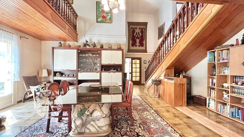 Villa - 163 m² - 5 pièces