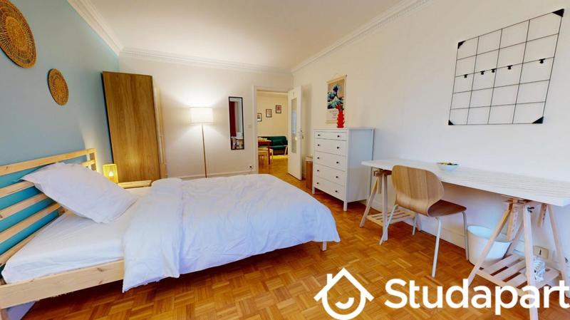 Chambre - 12 m² - 1 pièce