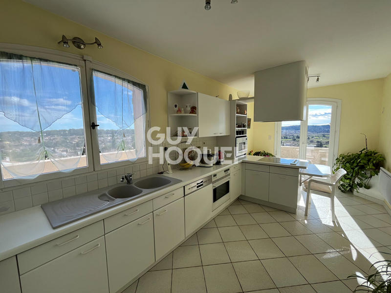 Maison - 158 m² - 6 pièces